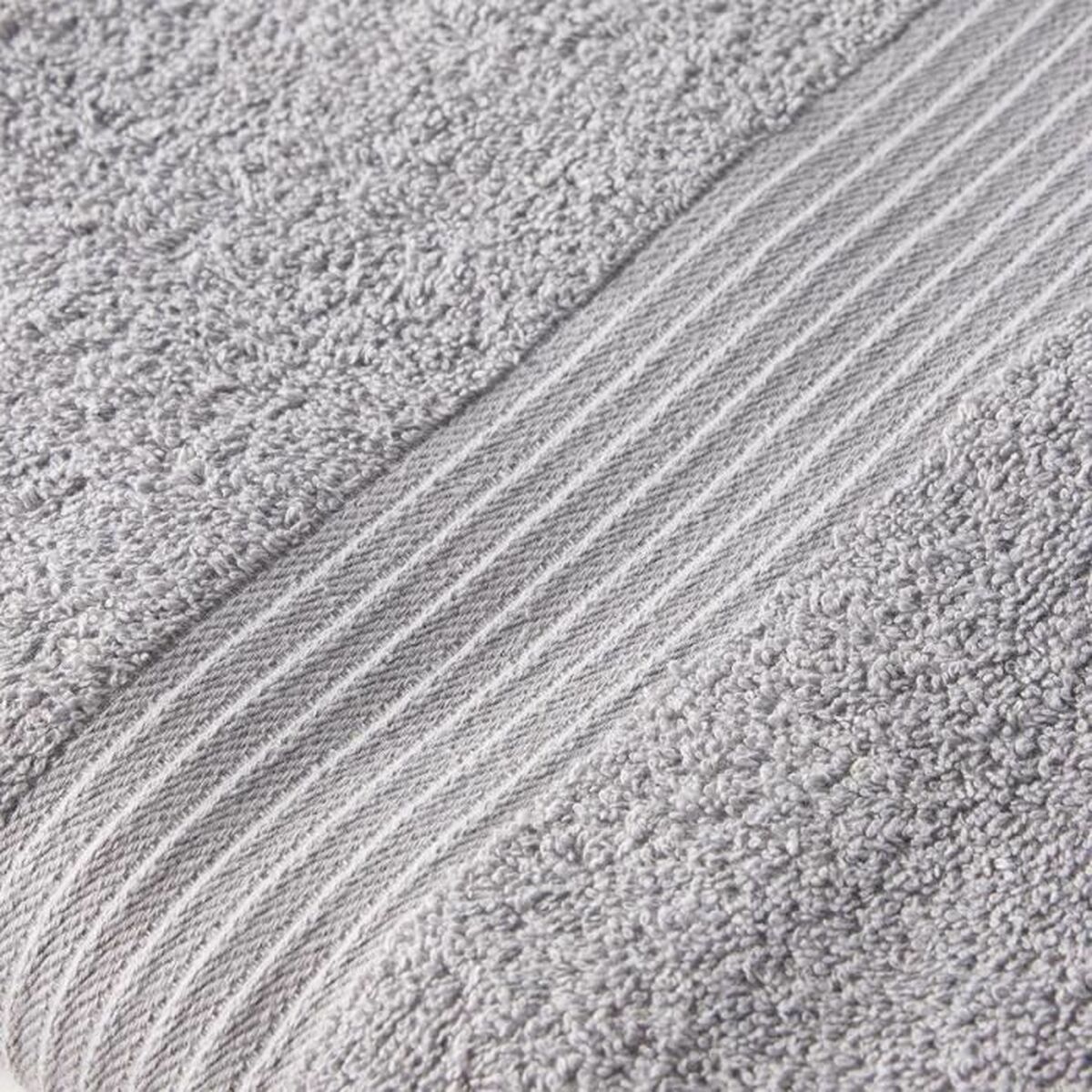 S7194365_3