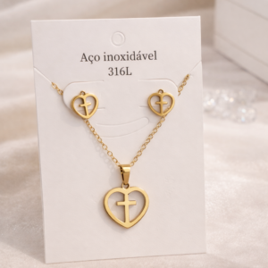 Conjunto de Joyería Corazón con Cruz Dorado