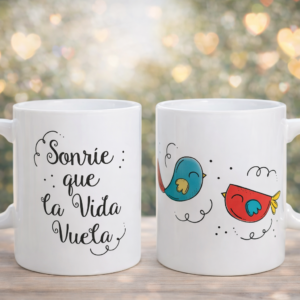 ☕ Taza con mensaje "Sonríe que la vida vuela"