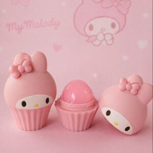 2ce37ff2-f667-4f3d-8896-89a30240a4a4-md 💖 Bálsamo Labial Kawaii My Melody – Hidratación Dulce 💖