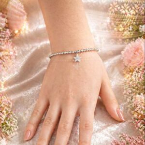 Pulsera Ajustable Plateada con Estrella ✨ – Elegante y Delicada
