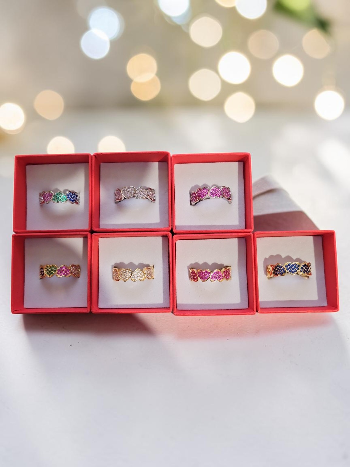 Anillo de Corazones con Brillo – Dorado o Plata 💖
