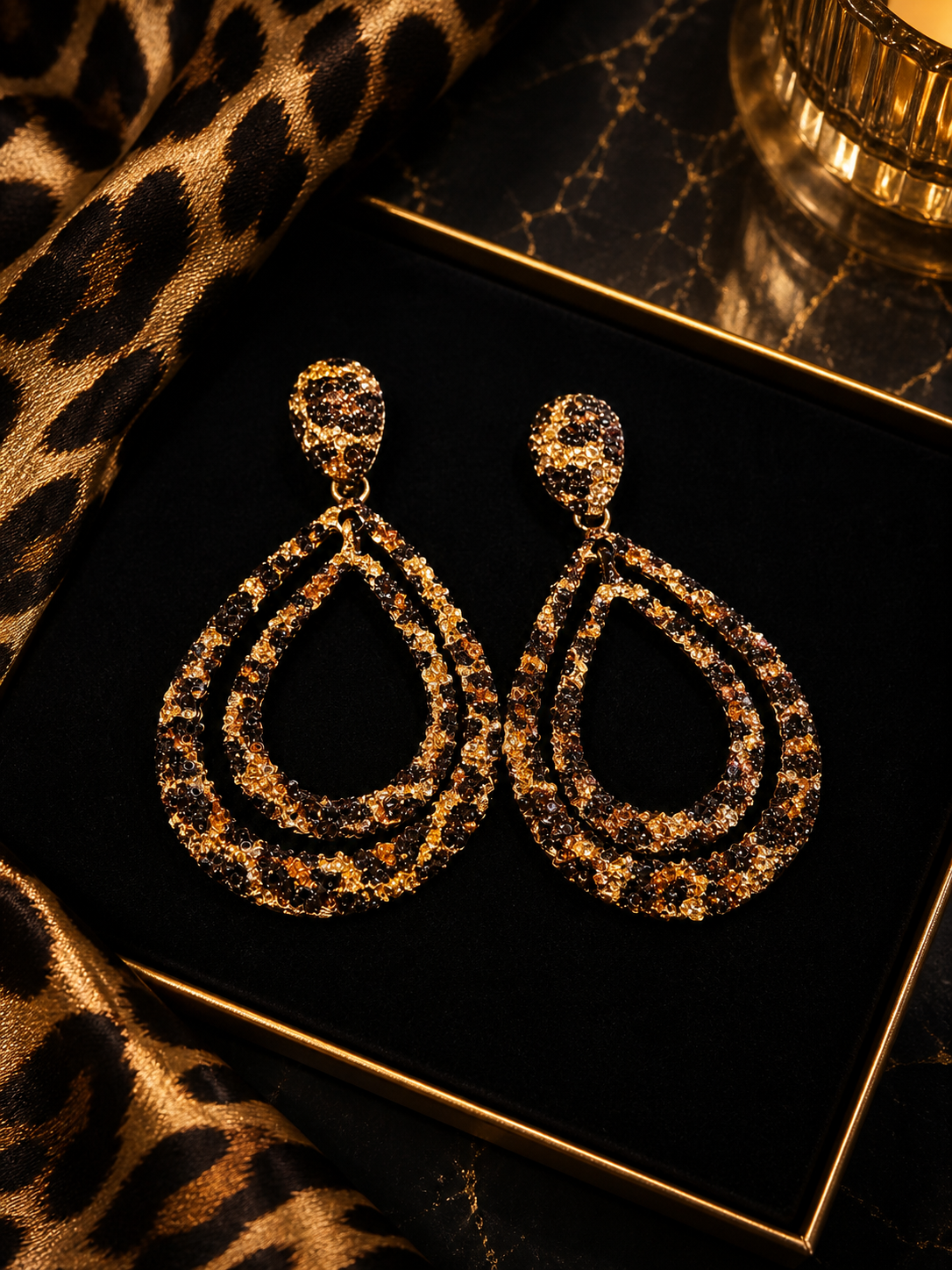 Pendientes largos elegantes efecto leopardo dorado | Estilo lujo ✨
