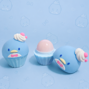 4b8a1c6f-5a0d-4ed0-8528-d833945b359b 💙 Bálsamo Labial Kawaii Tuxedo Sam – Hidratación Dulce 💙