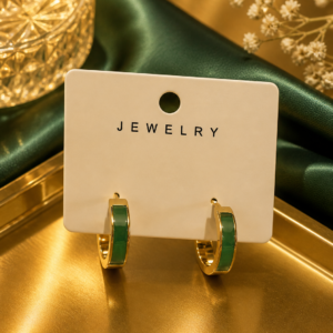Pendientes Aro Dorados con Detalle Verde Elegante 💚