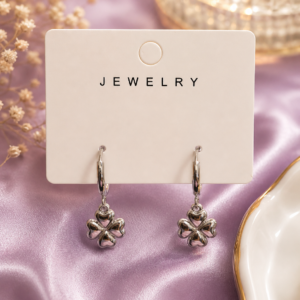 Pendientes Trébol Elegante Plateado ✨ | Acero Inoxidable