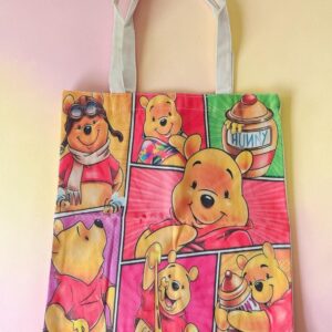 Bolsa Tote Inspirada en Osito de Miel – Edición Dulzura